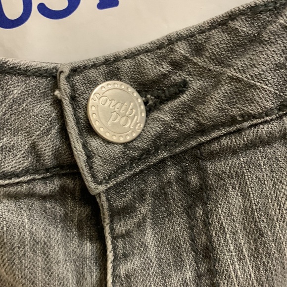 Brand new skinny jeans by Southpole - Picture 4 of 5